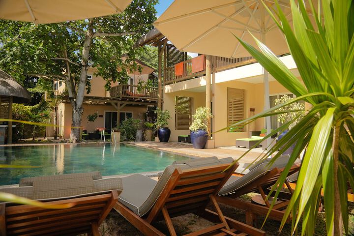 Hotel Pool