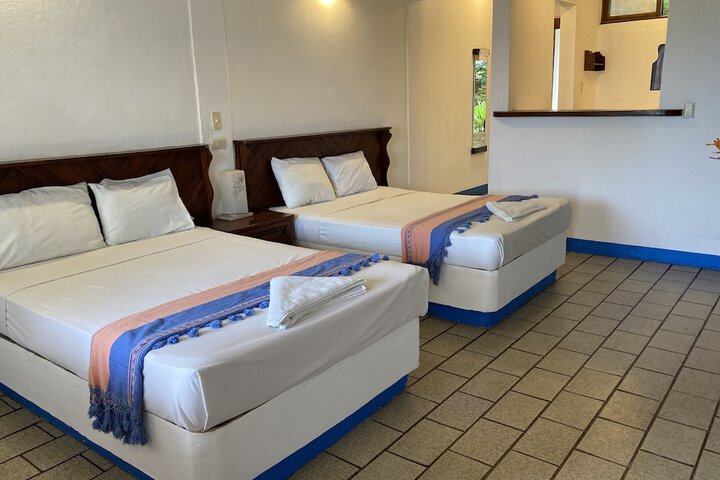Room 4 of 52