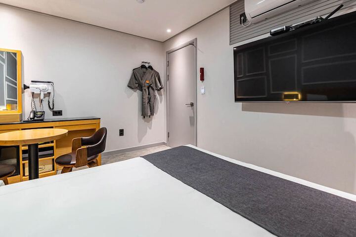 Room 40 of 139