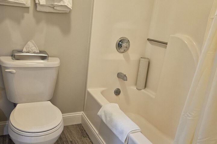 Room 12 of 29