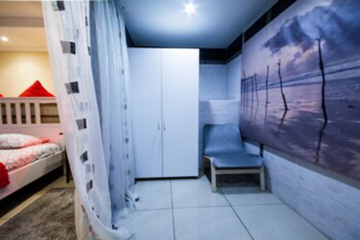 Room 8 of 52