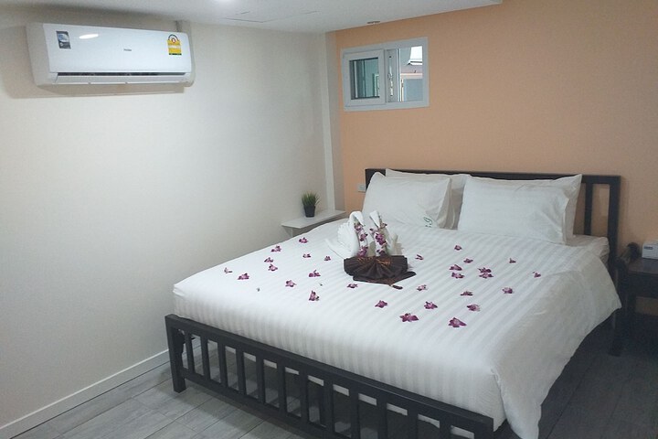 Room 56 of 83