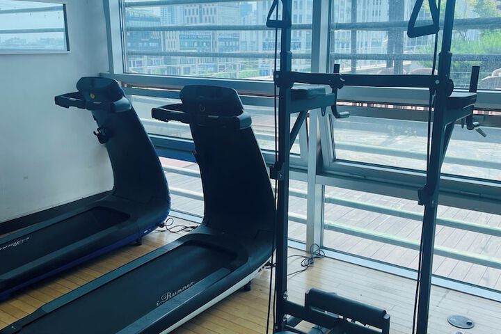Health and Fitness 25 of 32