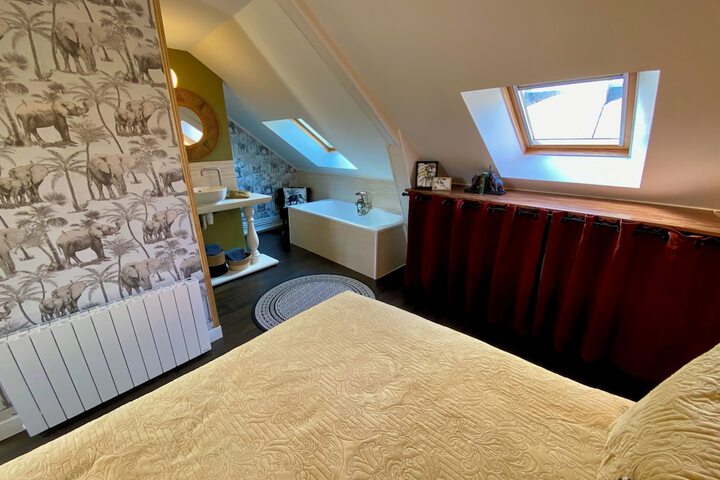 Room 18 of 35