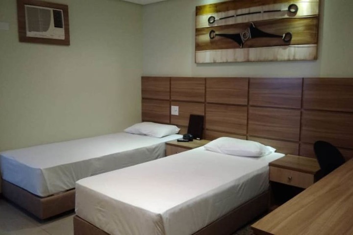 Room 15 of 41