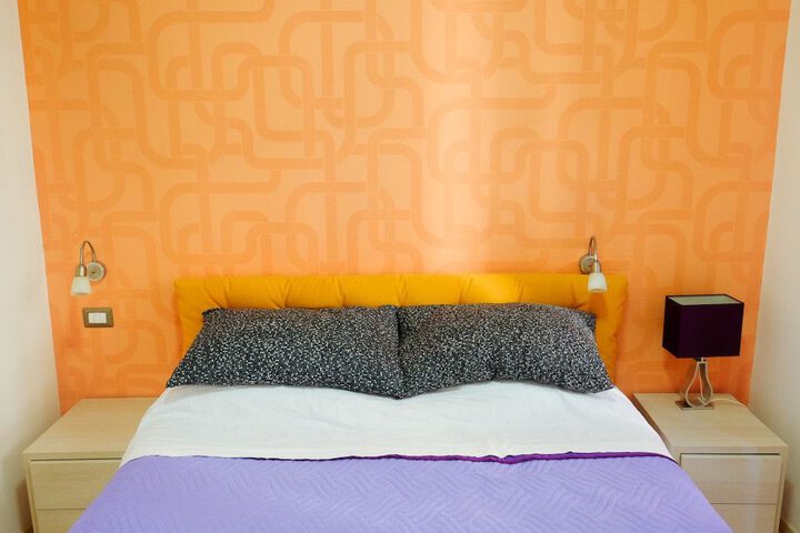 Room 2 of 29
