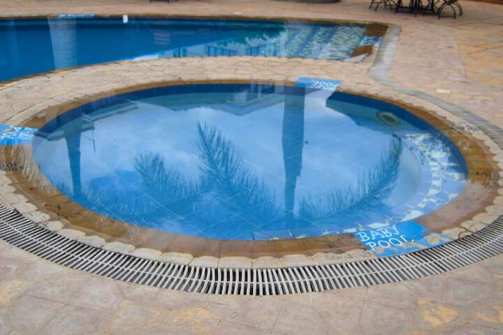 Pool 16 of 33