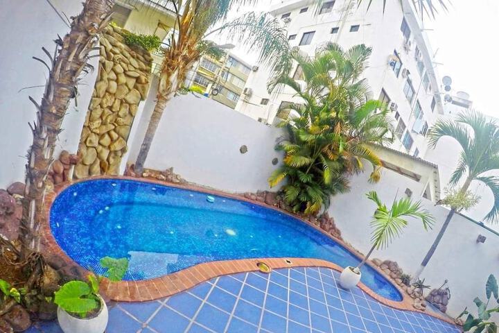 Pool 21 of 27