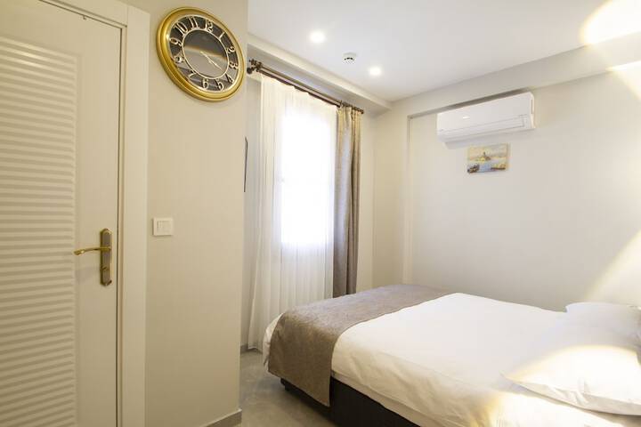 Room 13 of 51