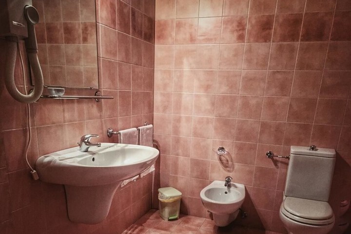 Room 34 of 52