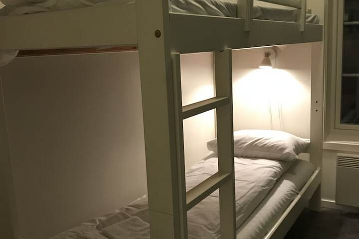 Room 5 of 31