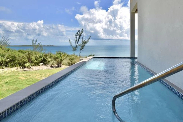 Pool 15 of 24