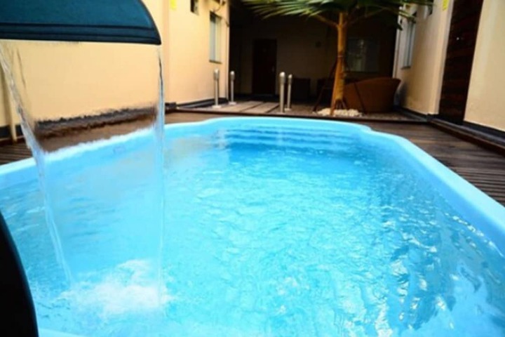 Pool 31 of 53