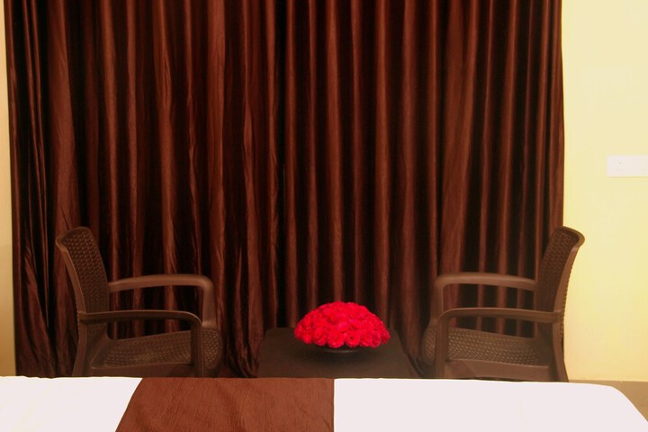 Room 12 of 26