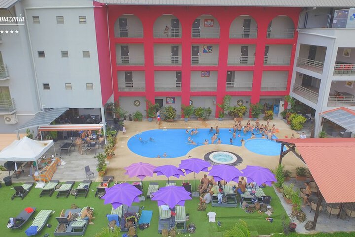 Hotel 75 of 76