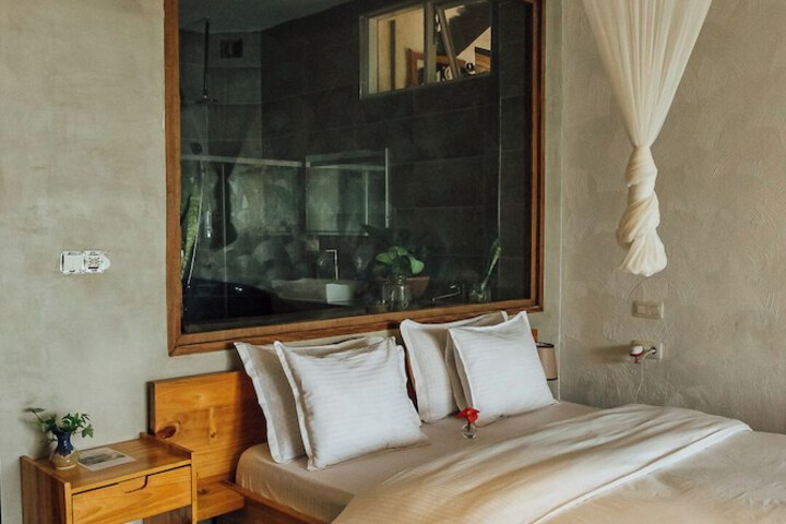 Room 47 of 135