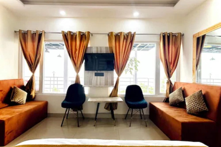 Room 12 of 23