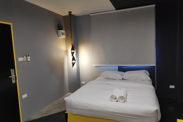 Room 19 of 36