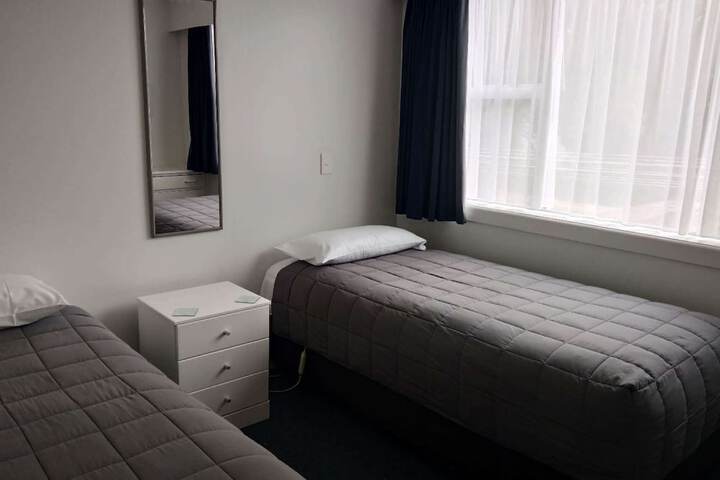 Room 10 of 43