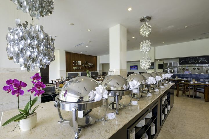 Dining Photos