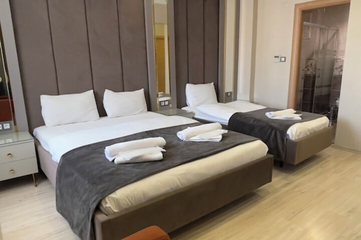 Room 38 of 65