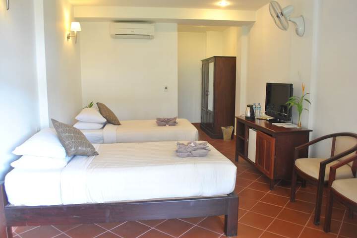 Room 5 of 64