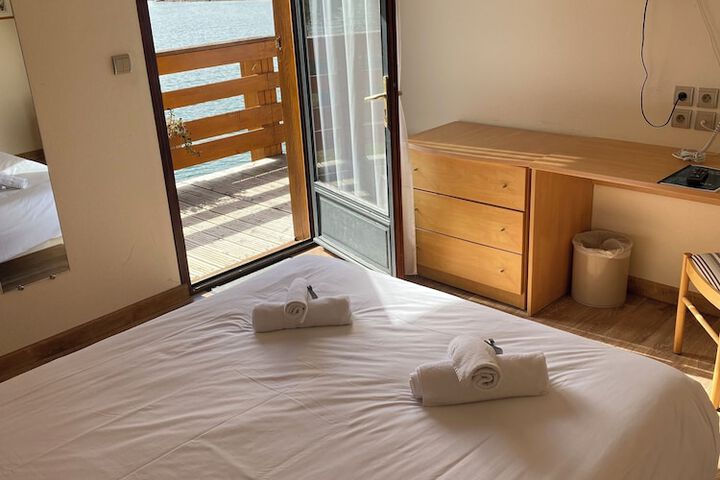 Room 8 of 31