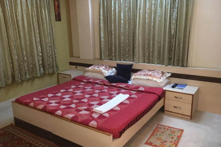 Room 3 of 5