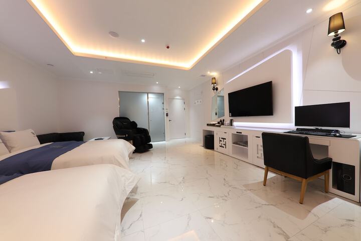 Room 38 of 58
