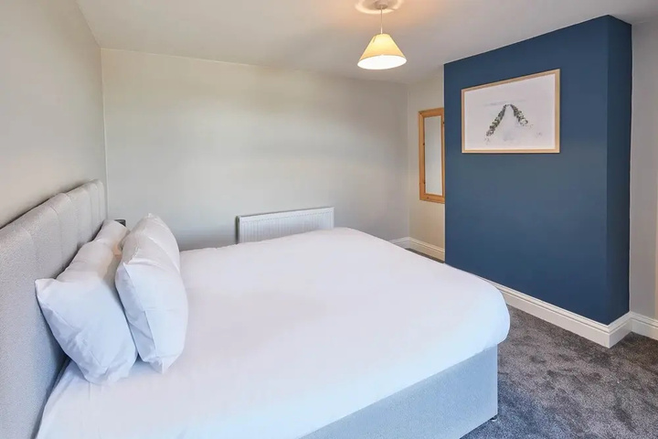 Room 2 of 13