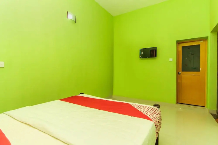 Room 18 of 22