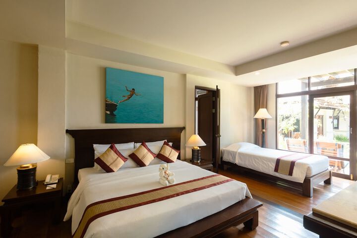 Room 15 of 111