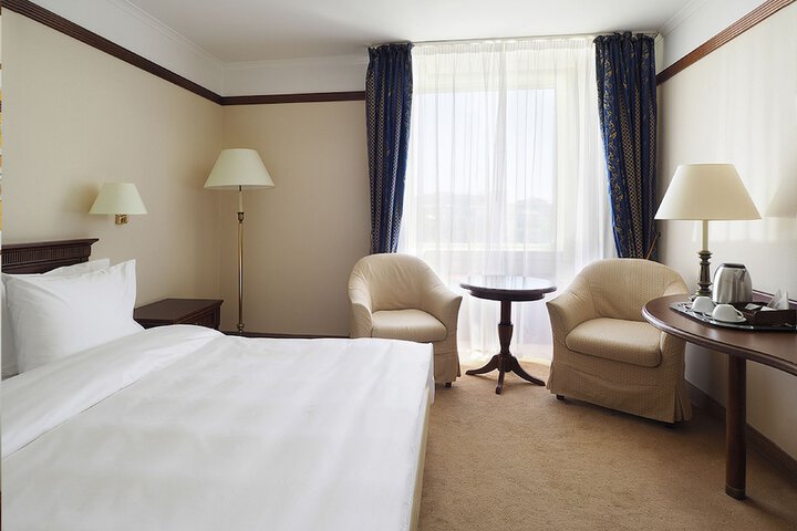 Room 9 of 217