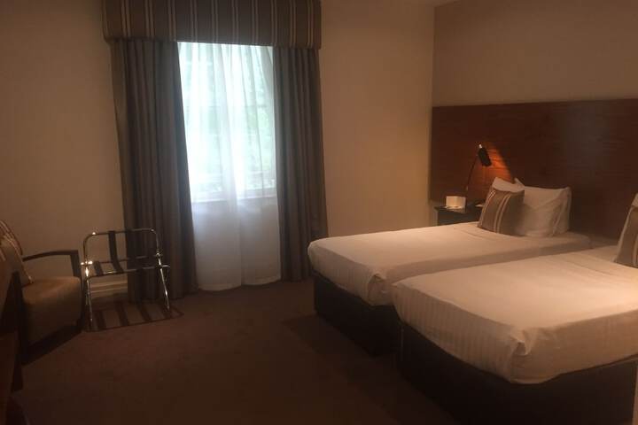 Room 18 of 85