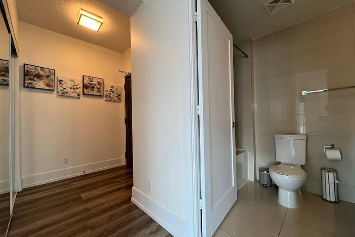 Room 376 of 448