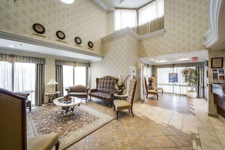 Guest Lobby