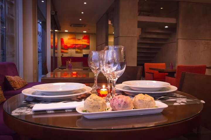 Dining 33 of 45