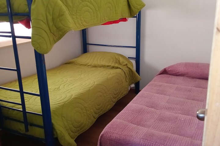 Room 8 of 40