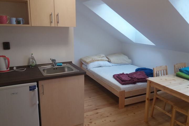 Room 12 of 40
