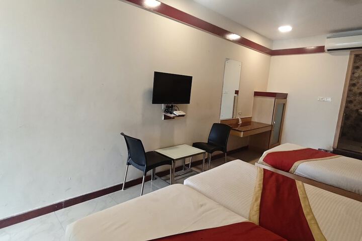Room 8 of 17