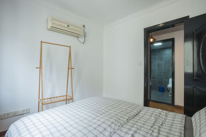 Room 5 of 41