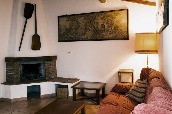 Room 9 of 28