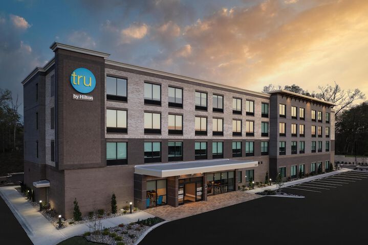Tru by Hilton Ridgeland Jackson