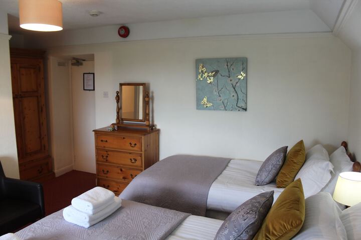 Room 18 of 50