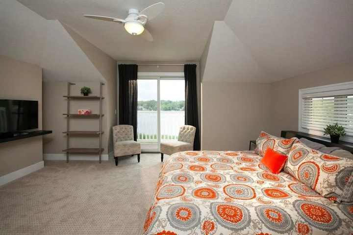 Room 2 of 13