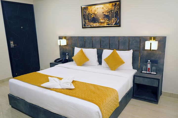 Room 8 of 47