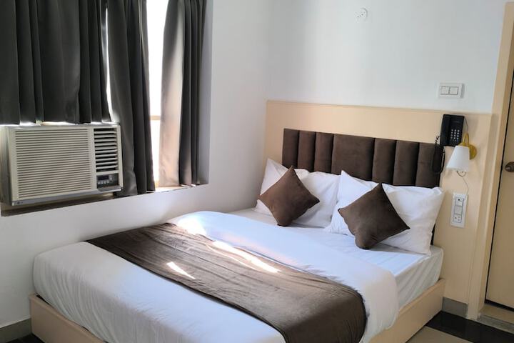 Room 12 of 95