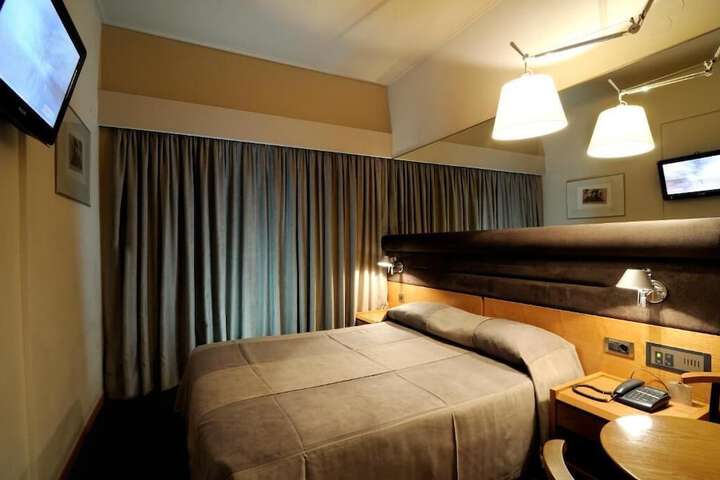 Room 6 of 21