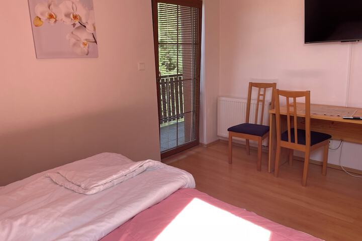 Room 8 of 36