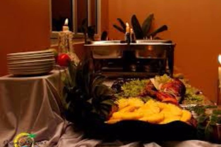 Dining 9 of 19